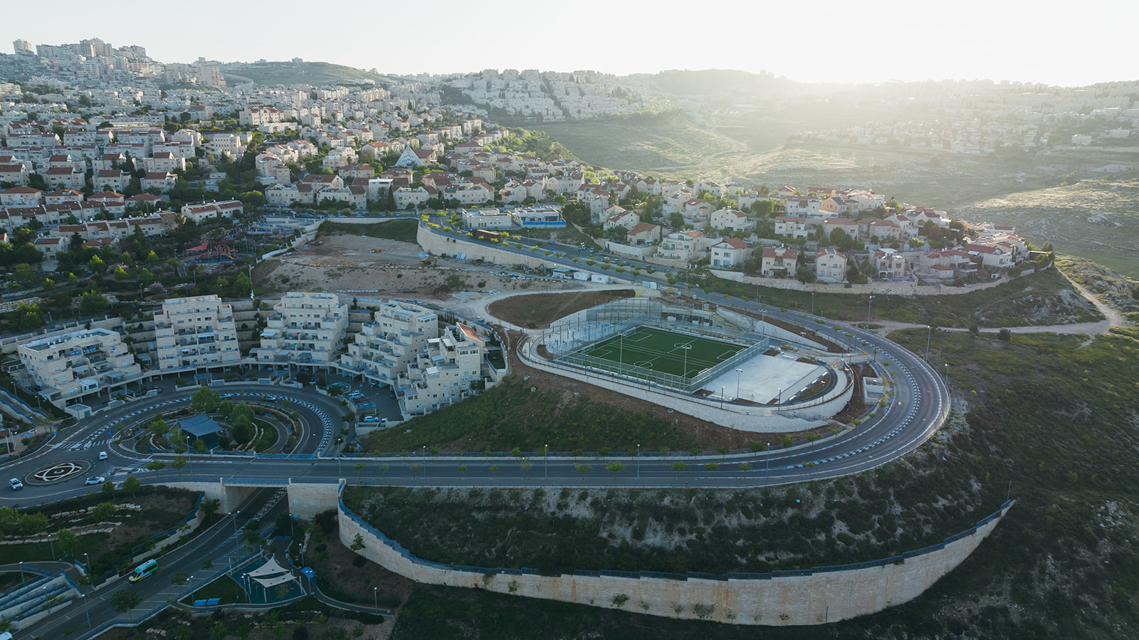 פיתוח עירוני, ירושלים , רמת שלמה, מורדות ארנונה, פארק קשאני, אסבסטונים, גן סאקר, מנהרות הגבעה הצרפתית, מורדות גילהבן סירא,